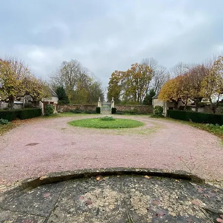 Large Castle With Garden Near Caen Ferienhaus