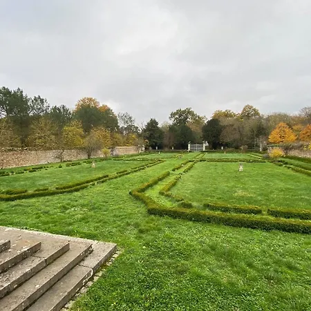 Ferienhaus Large Castle With Garden Near Caen